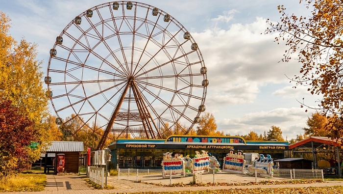 "День отца" в Барнауле: папы прокатятся на колесе обозрения бесплатно
